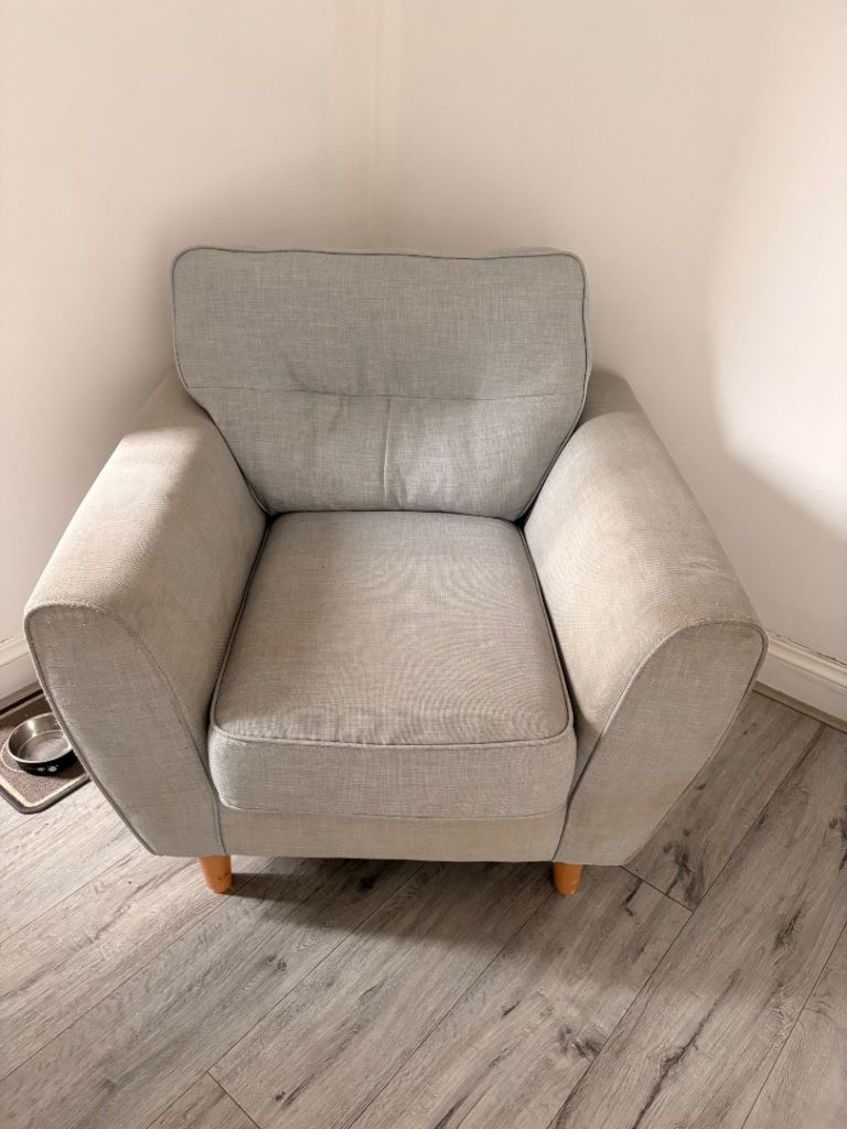 Arm chair 