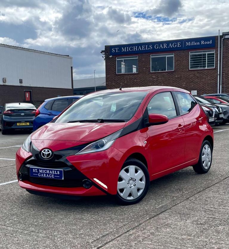 2017 Toyota AYGO 1.0 Aygo X-Play VVT-i 5dr Hatchback Petrol Manual