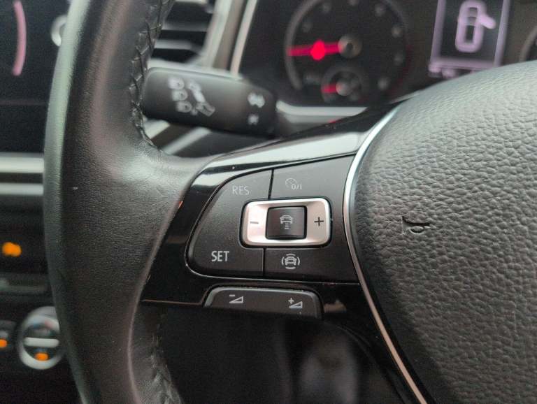 2019 Volkswagen T-Roc 1.0 TSI GPF SE SUV 5dr Petrol Manual Euro 6 (s/s) (115 ps) - ALLOY, CRUISE,...