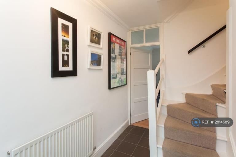 1 bedroom in Pitfield Street, London, N1 (#2814689)