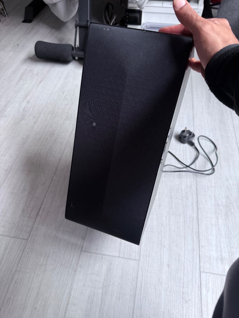 LG Soundbar with Wireless Subwoofer (Great Sound)