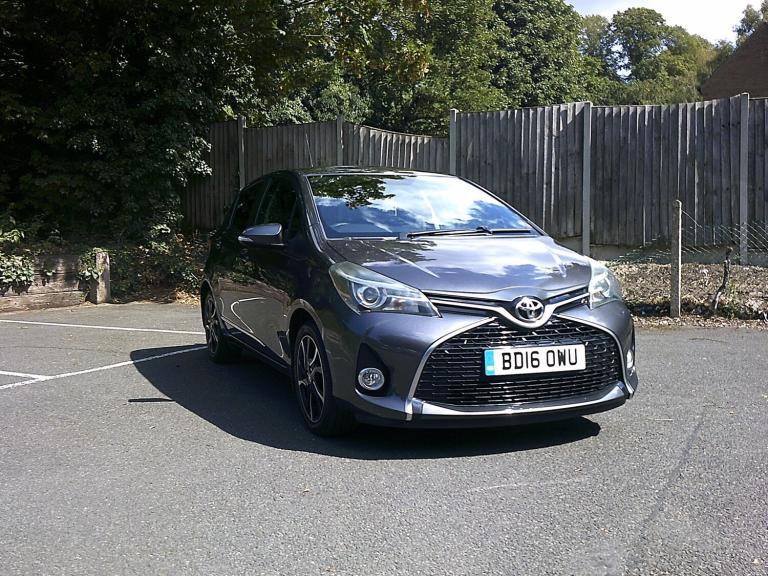 2016 Toyota Yaris 1.33 VVT-i Design 5dr HATCHBACK Petrol Manual