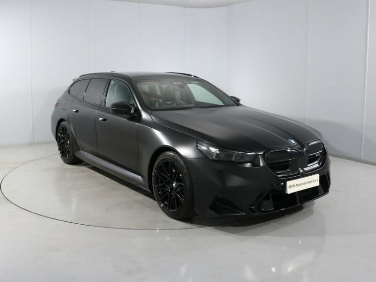 BMW M5 5dr DCT