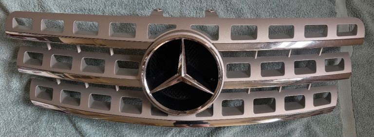 Genuine Mercedes M Class Grill 