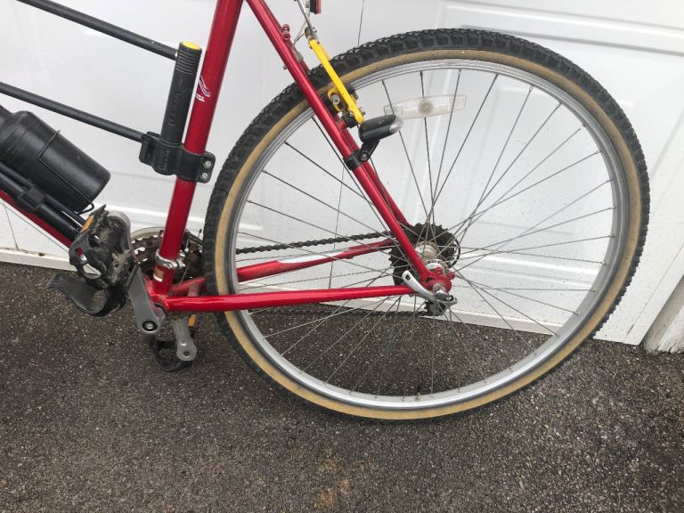 Raleigh Mountain Bike – Red, Good Condition