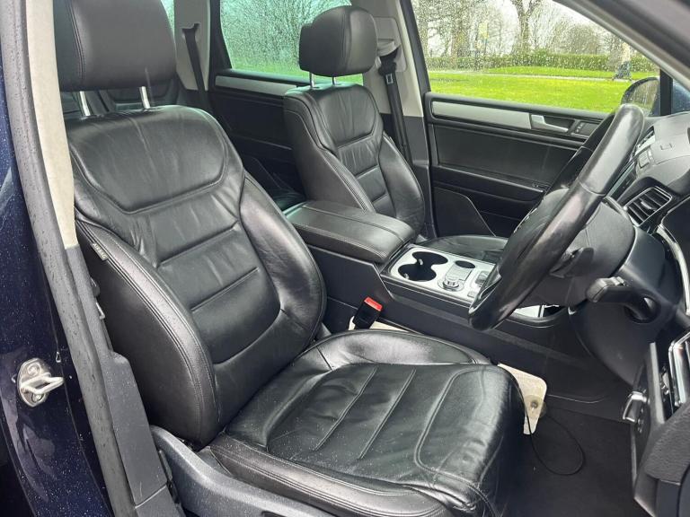 2014 Volkswagen Touareg 3.0 TDI V6 BlueMotion Tech R-Line Tiptronic 4WD Euro 5 (s/s) 5dr ESTATE D...