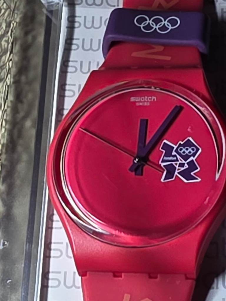 Swatch Olympic 2012 London Games Maker Red Watch GZ273 In Good Working Order 