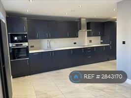 1 bedroom flat in London Road, Sittingbourne, ME10 (1 bed) (#2843170)