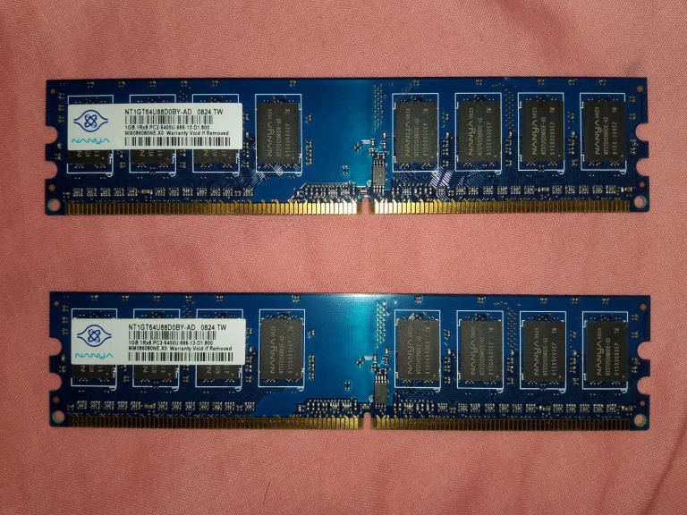 2x 1gb DDR2 800MHZ 