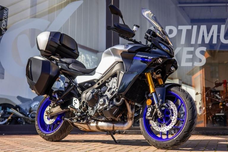Yamaha Tracer 9 GT ! PANNIERS ! STUNNING