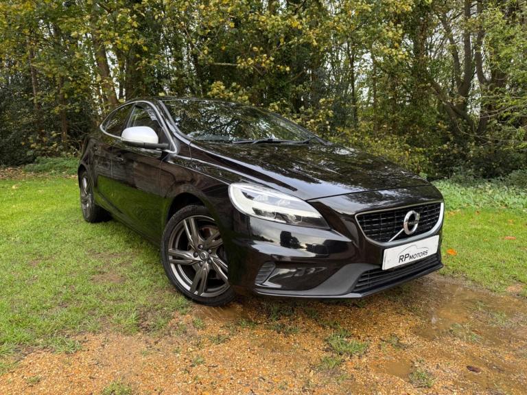 2017 Volvo V40 2.0 D3 R-Design Pro Euro 6 (s/s) 5dr HATCHBACK Diesel Manual