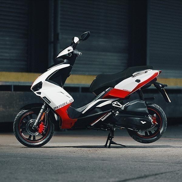 LEXMOTO DIABLO 50 CBS LEARNER LEGAL TWIST N' GO SPORTS RACING SCOOTER MOPED