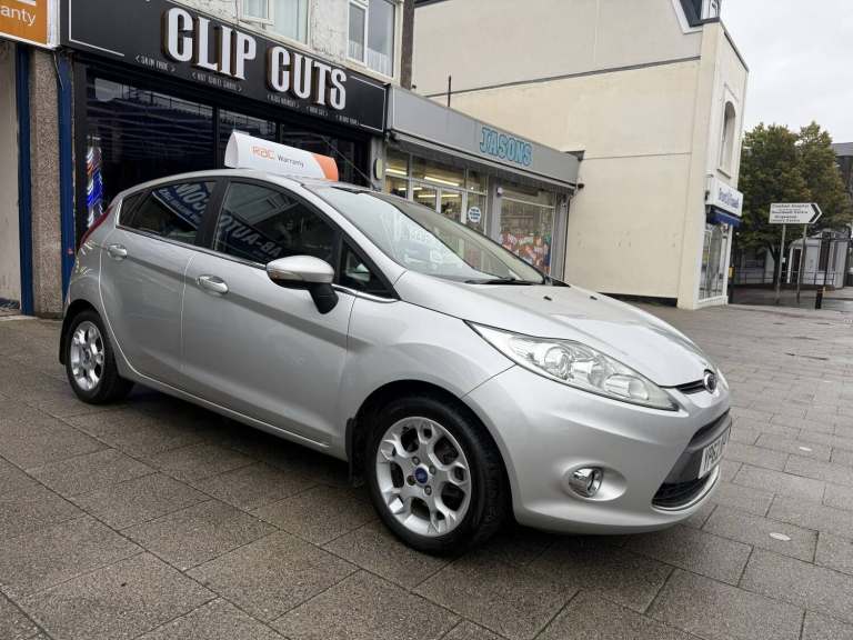 2012 Ford Fiesta 1.3 Zetec Hatchback Petrol Manual