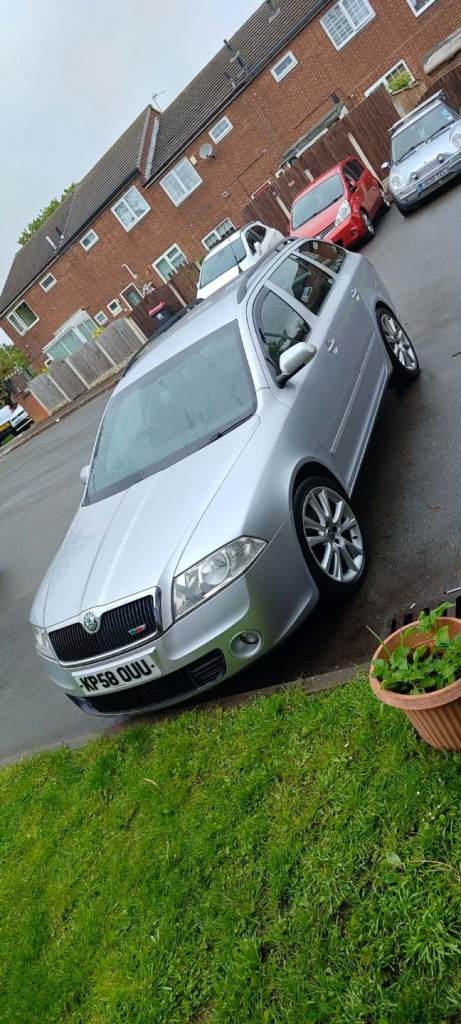 SKODA OCTAVIA VRS 2LTR ESTATE 