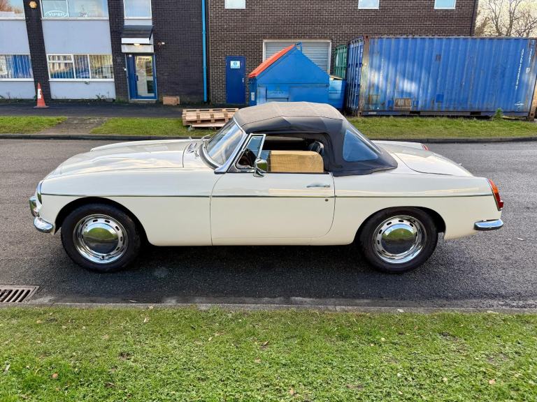 1969 (G) MGC 3.0 Roadster 