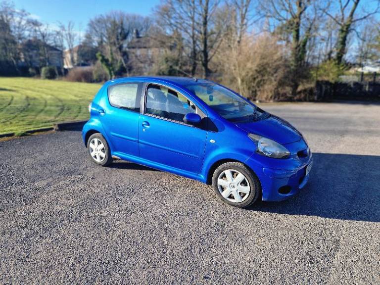 Toyota, AYGO, Hatchback, 2010, Manual, 998 (cc), 5 doors