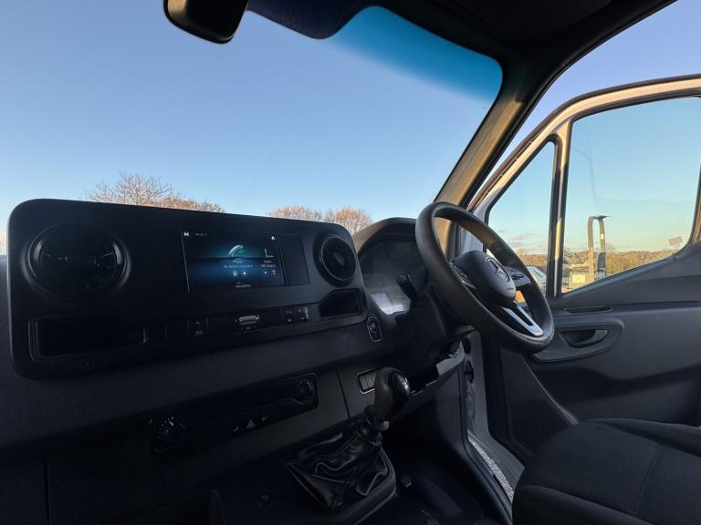 MERCEDES-BENZ SPRINTER 2.0 317 CDI L2 MWB UTILITY White Manual Diesel 2021