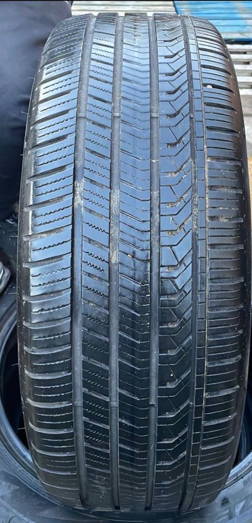 235/55/19 Goodyear eagle f1 , all terrain , LR , , 105w , 7mm