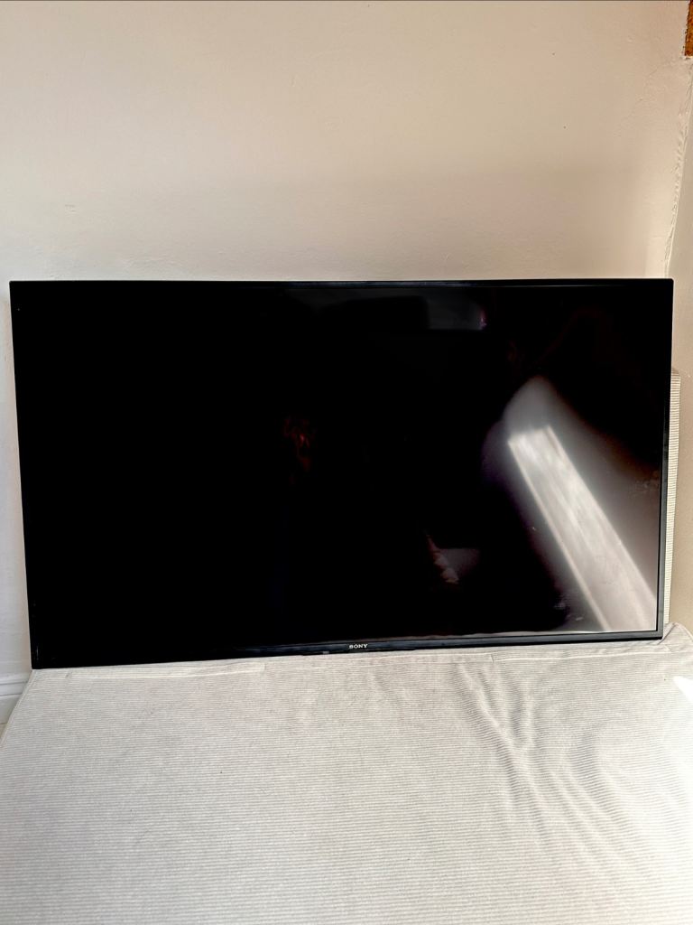 Sony Bravia KD50X75WL 50-inch 4K Ultra HD HDR Smart LED TV