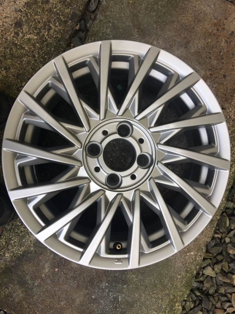 Fiat 500 15" Wheel rim perfect condition