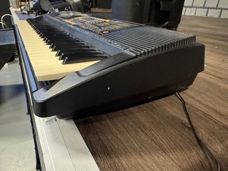 Yamaha Psr 225 Electronic Electric Digital Music Keyboard 61key Black