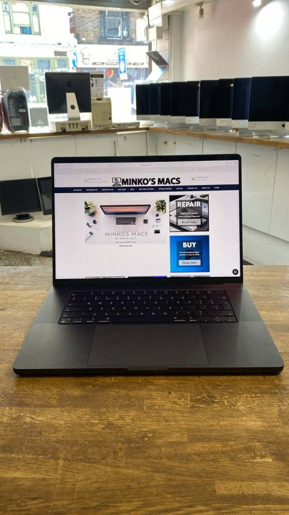 Apple MacBook Pro 14" M3 Pro | 12-Core CPU | 18-Core GPU | 36GB RAM | 500GB SSD Spc Black | Warranty