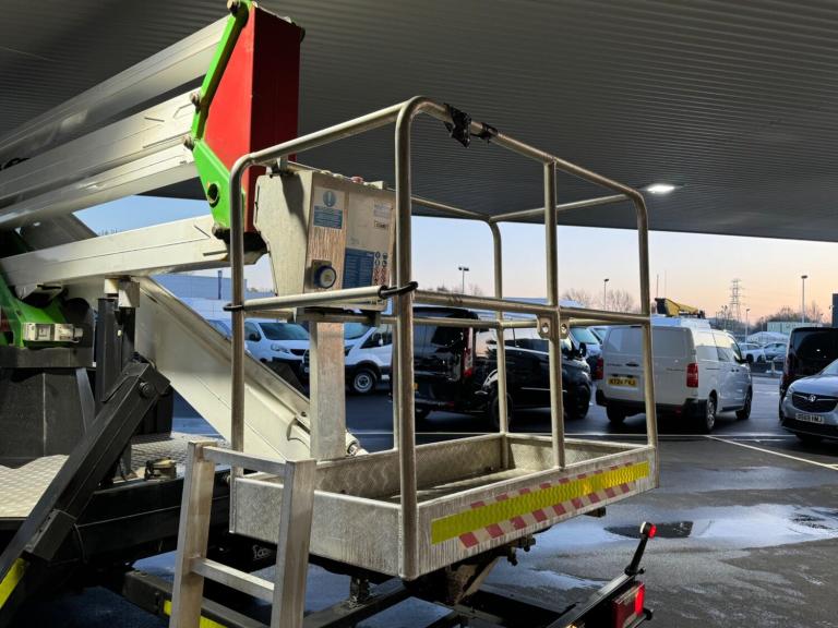 2018 Iveco Daily CHERRY PICKER 2.335S12 3500KG NO VAT! CHASSIS CAB Diesel Manual