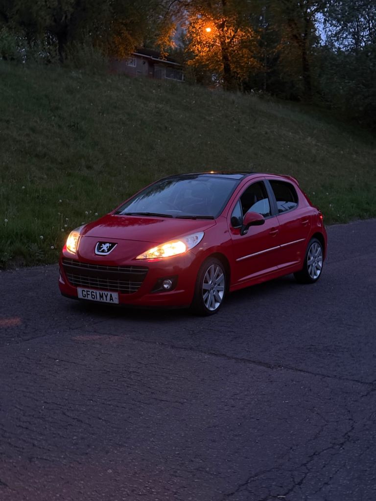 Peugeot, 207, Hatchback, 2012, Manual, 1560 (cc), 5 doors