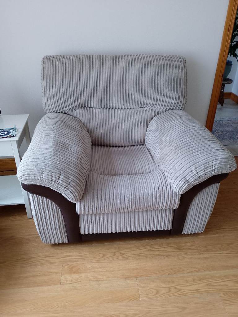 Power Recliner Chair dfs 
