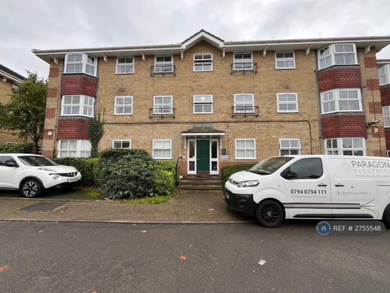 2 bedroom flat in The Rowans, Leigh-On-Sea, SS9 (2 bed) (#2755548)