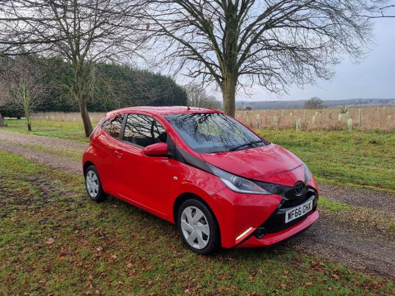 Toyota, AYGO,  2016, Manual, 998 (cc), 3 doors