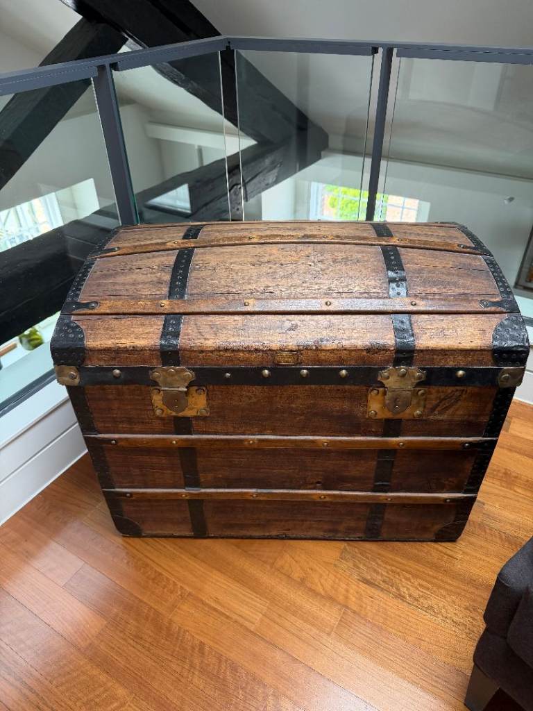 Antique French Dome-Top Steamer Trunk by Ruel Jeune Paris (BHV) | C.1890