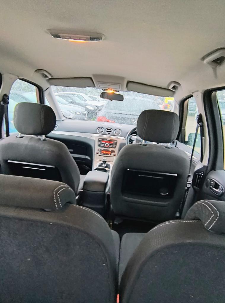 2011 Ford Galaxy 2.0 TDCi 140 Zetec 5dr MPV Diesel Manual