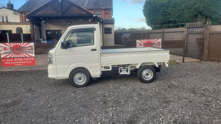 Nissan clipper 660 cc dx 4wd mini pick up only 9 miles japanese import 2024