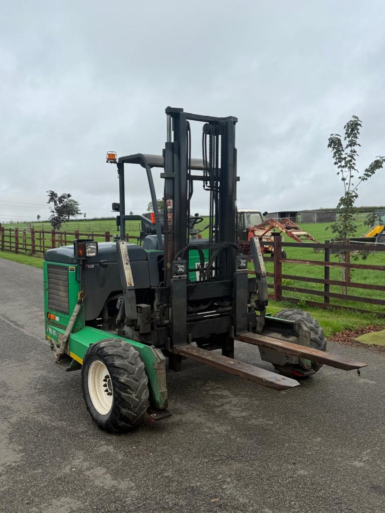 2016 MOFFETT M5 25.3 