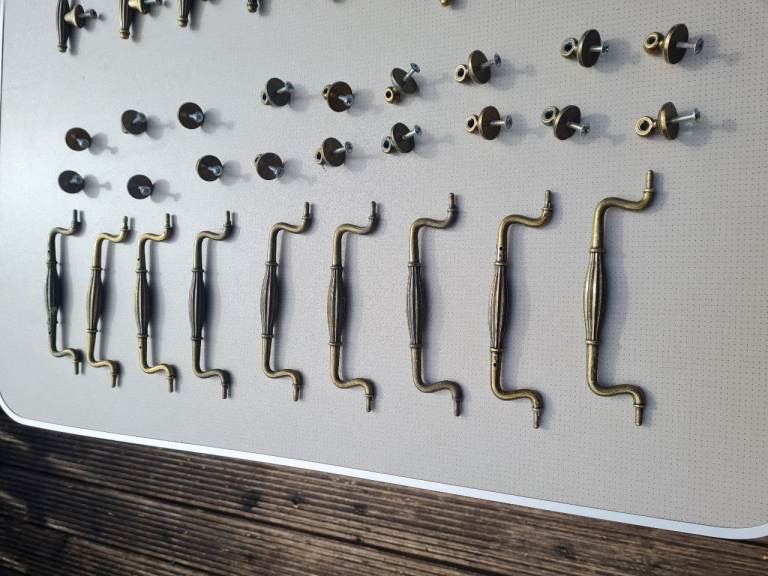 Kitchen door handles