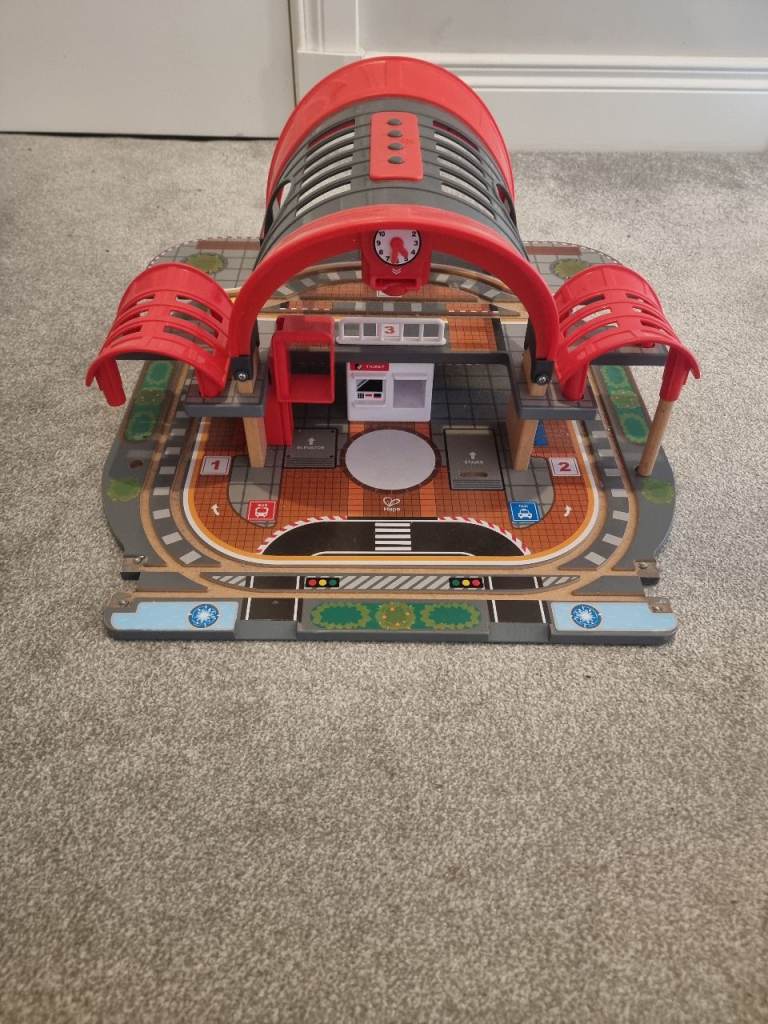 Hape wooden Grand City Train Station 