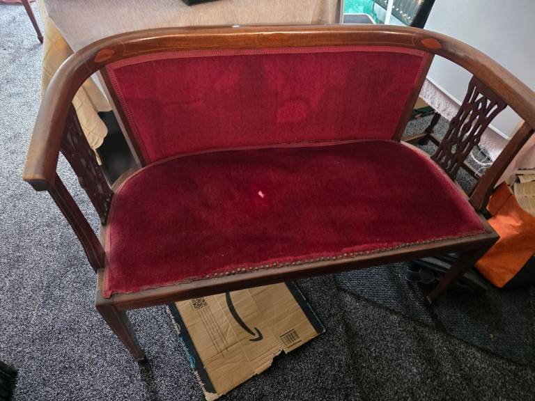 SALON SUITE
