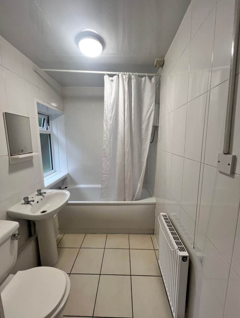 Crofthill Road - Property Available To Rent 