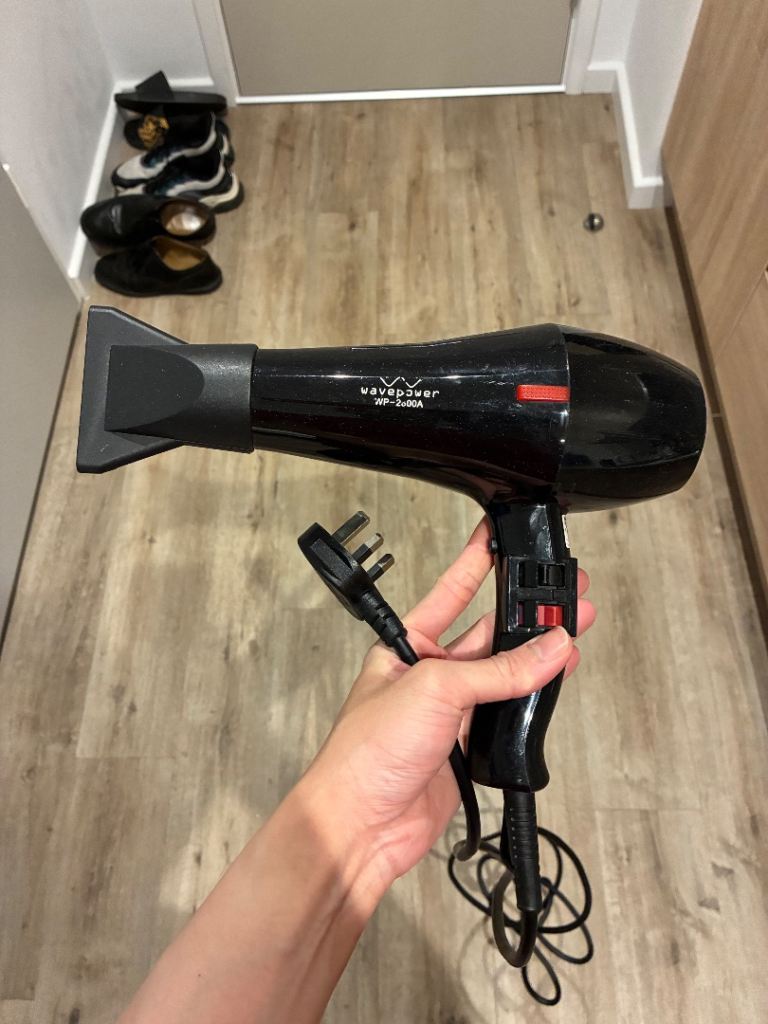 Wavepower WP-2800A Hair Dryer – Black, Good Condition