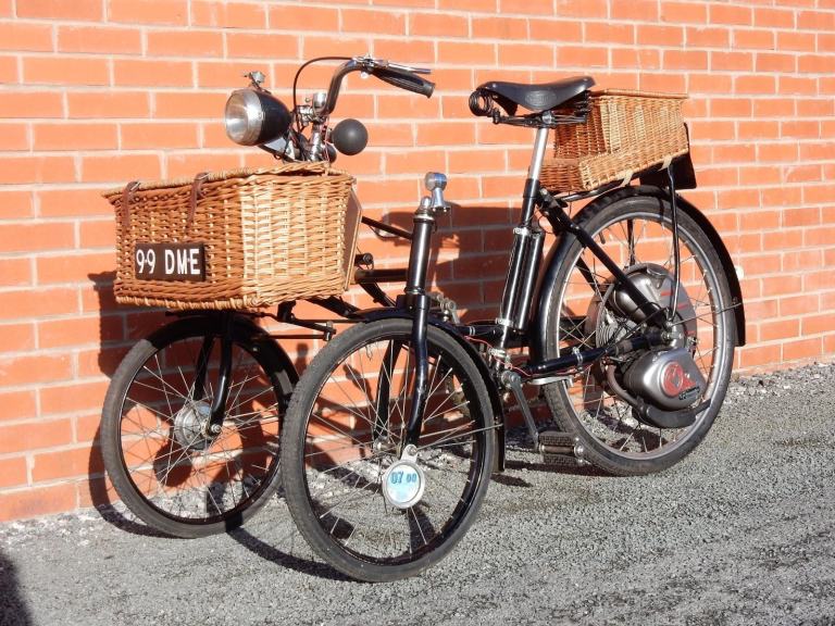 Harding Tricycle fitted with 32cc Cyclemaster 1954 - see video