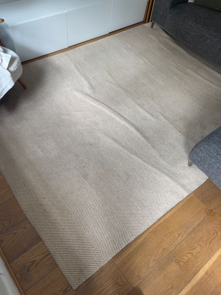 Large ARKET Beige Herringbone Rug – 200x300cm – £70