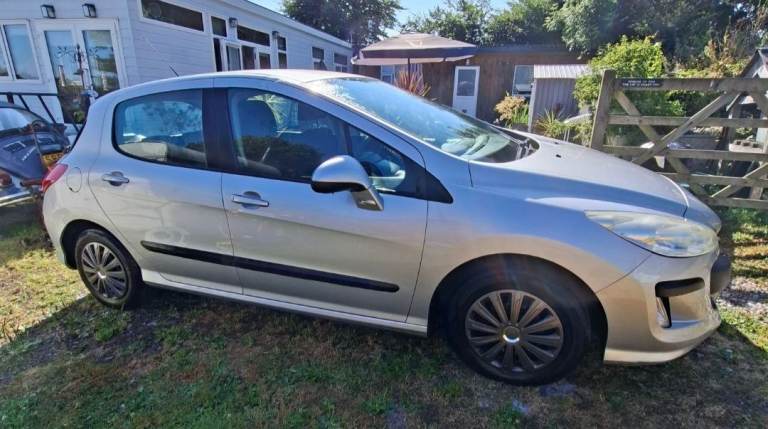 Peugeot, 308, Hatchback, 2011, Manual, 1560 (cc), 5 doors