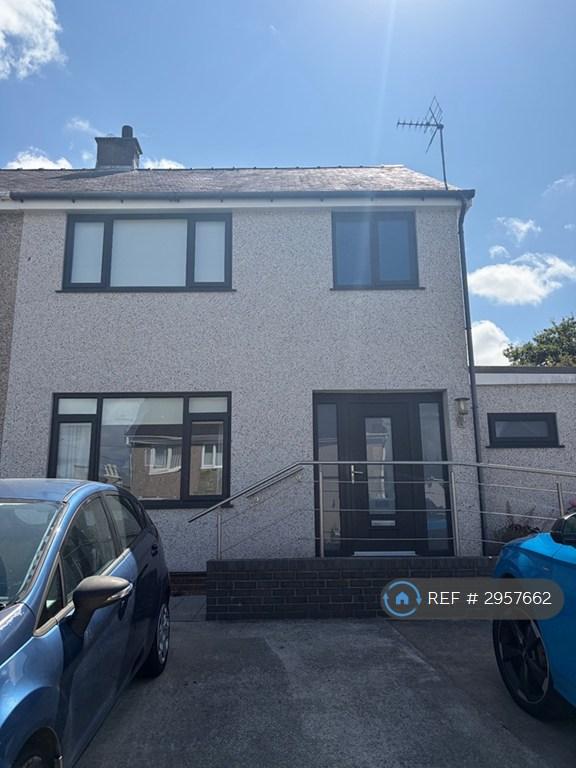 3 bedroom house in Rhos Estate, Caernarfon, LL55 (3 bed) (#2957662)