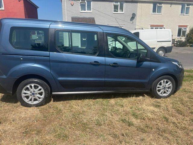 Ford Grand Torneo Connect 2021