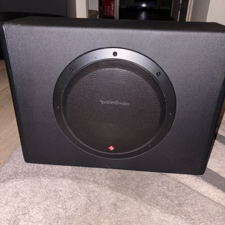 Rockford Fosgate P-300 10 inch active subwoofer