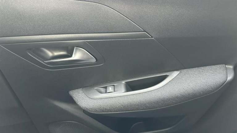 2025 Peugeot 208 1.2 PureTech Style Hatchback 5dr Petrol Manual Euro 6 (s/s) (100 ps) Manual Hatc...