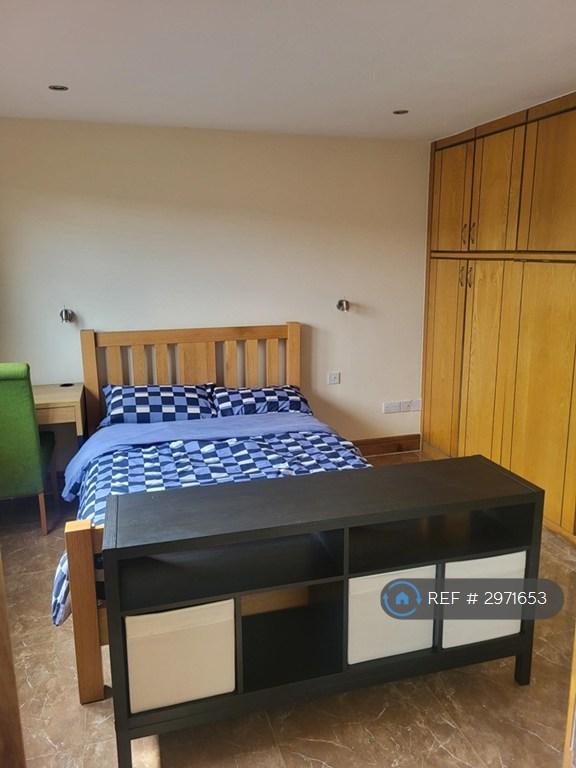 1 bedroom in Colliers Way, Reading, RG30 (#2971653)