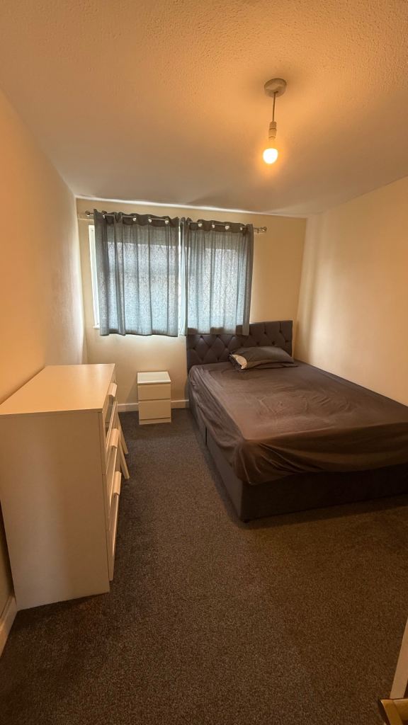 Double bedroom for rent