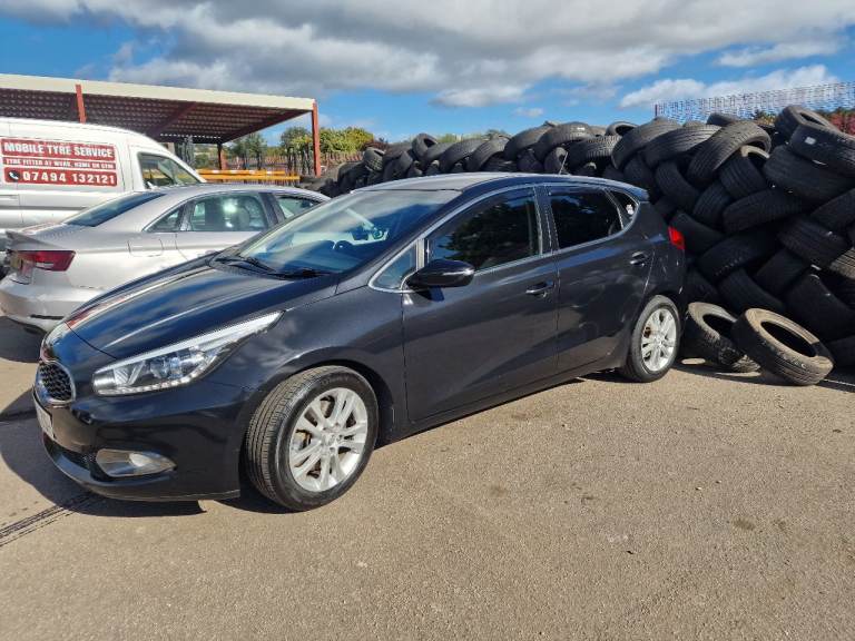 Kia, CEED,spares and repairs Hatchback, 2014, Manual, 1591 (cc), 5 doors